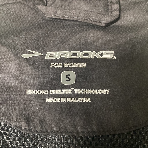 Brooks Night Vision Windbreaker - Picture 2 of 12